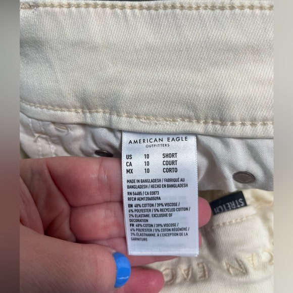 NWOT American Eagle Jeans 10 Short - Picture 3 of 4